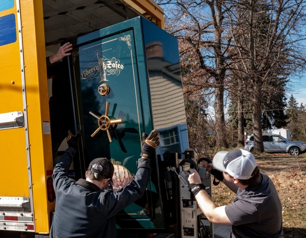 Heavy and Specialty Item Moving in Castle Rock: Pianos, Safes &amp; More